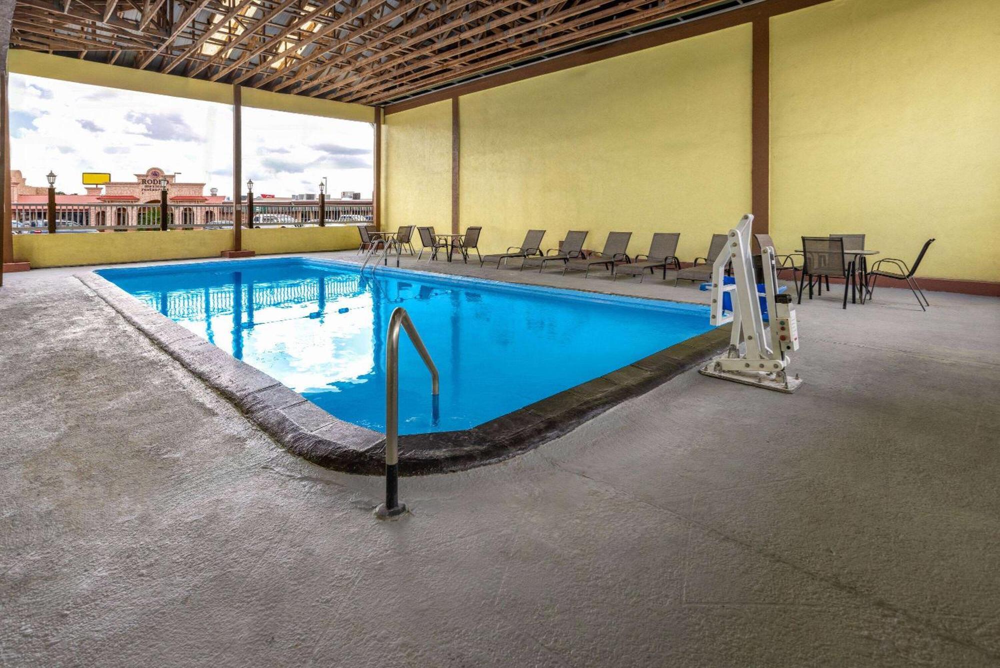 Days Inn By Wyndham Waycross Exterior foto